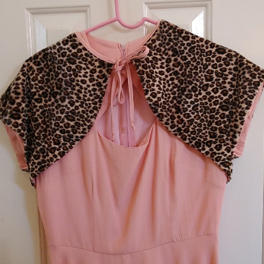 Stop Staring Pink Dress with Leopard Print Collar - Picture 3 of 10
